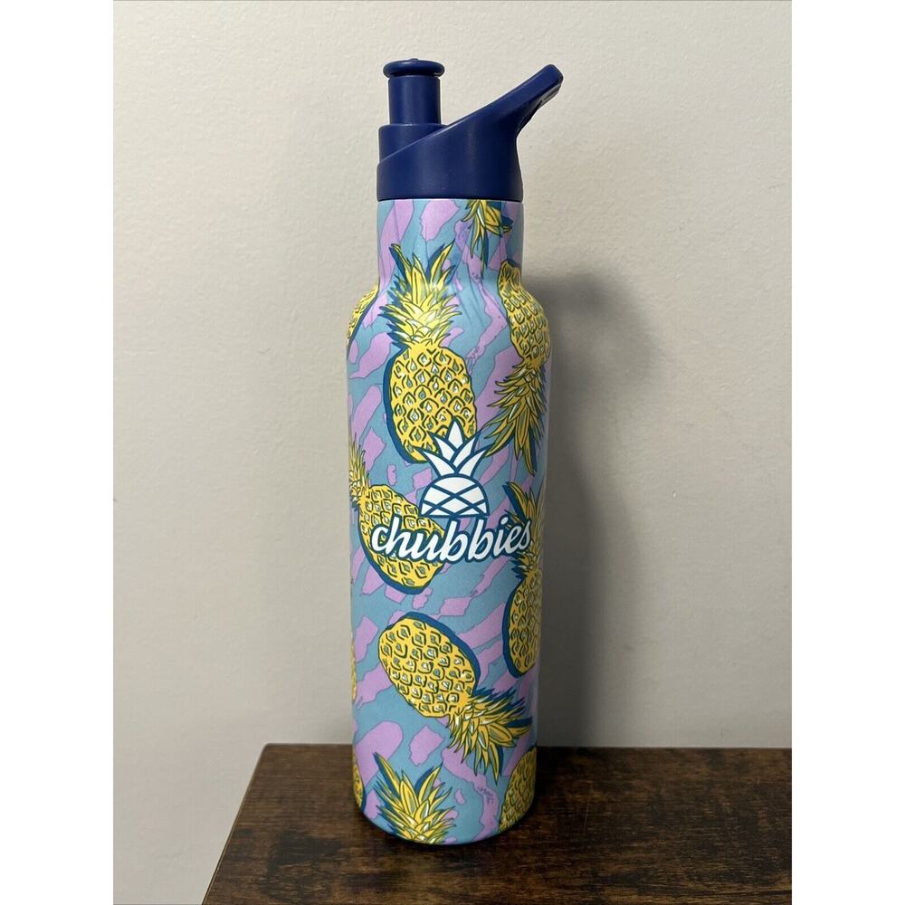 NEW Chubbies Water Bottle Insulated Stainless Steel Blue & Pink Pineapple Design